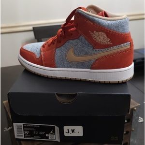 Men’s Jordan 1 mid SE brand new